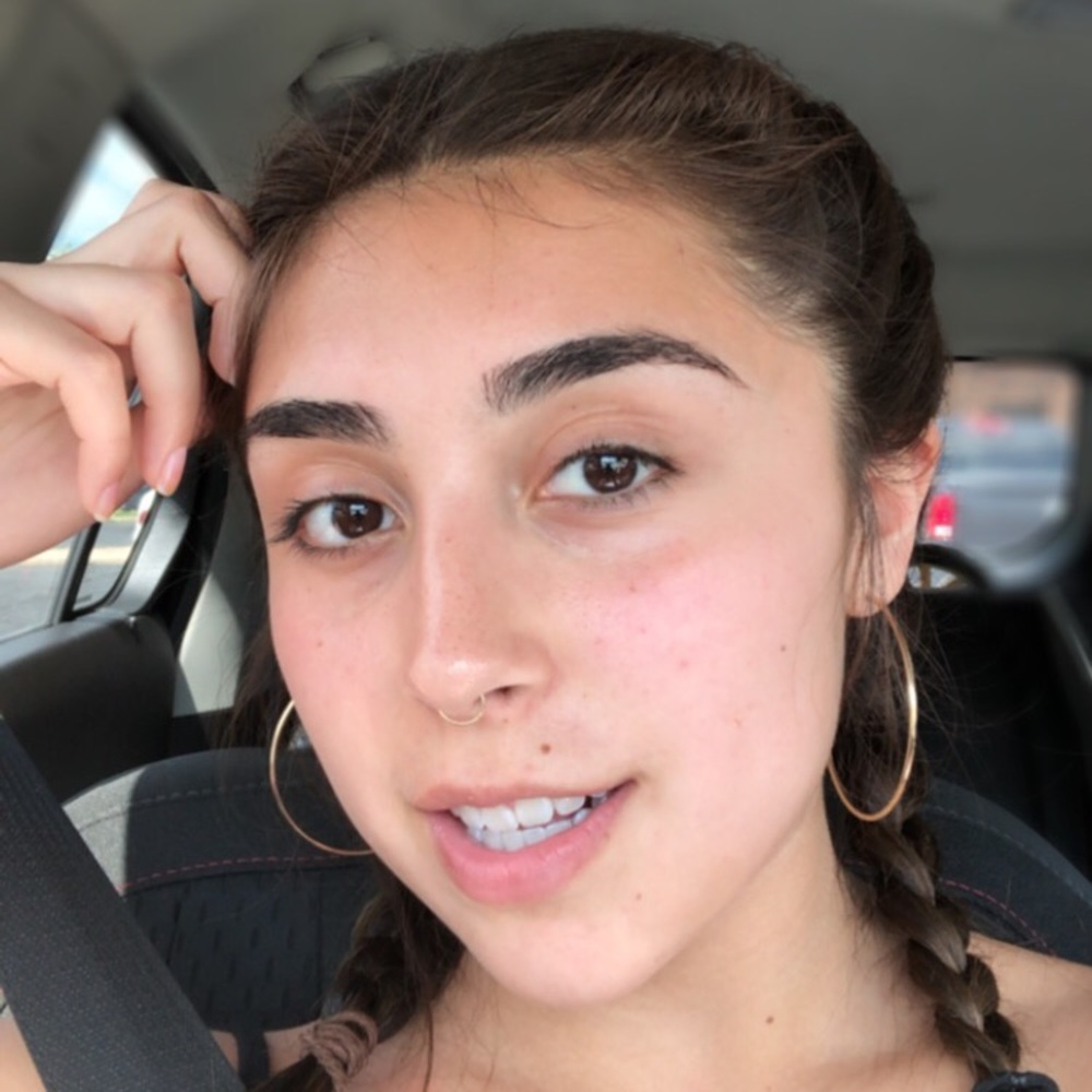 Meet your Posher, Raquel